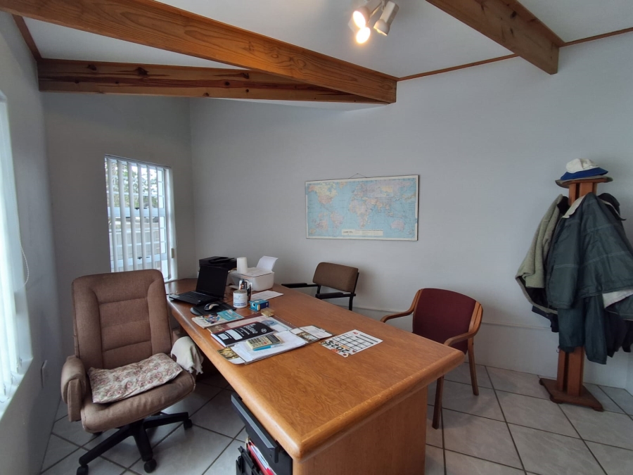 4 Bedroom Property for Sale in Stilbaai Wes Western Cape